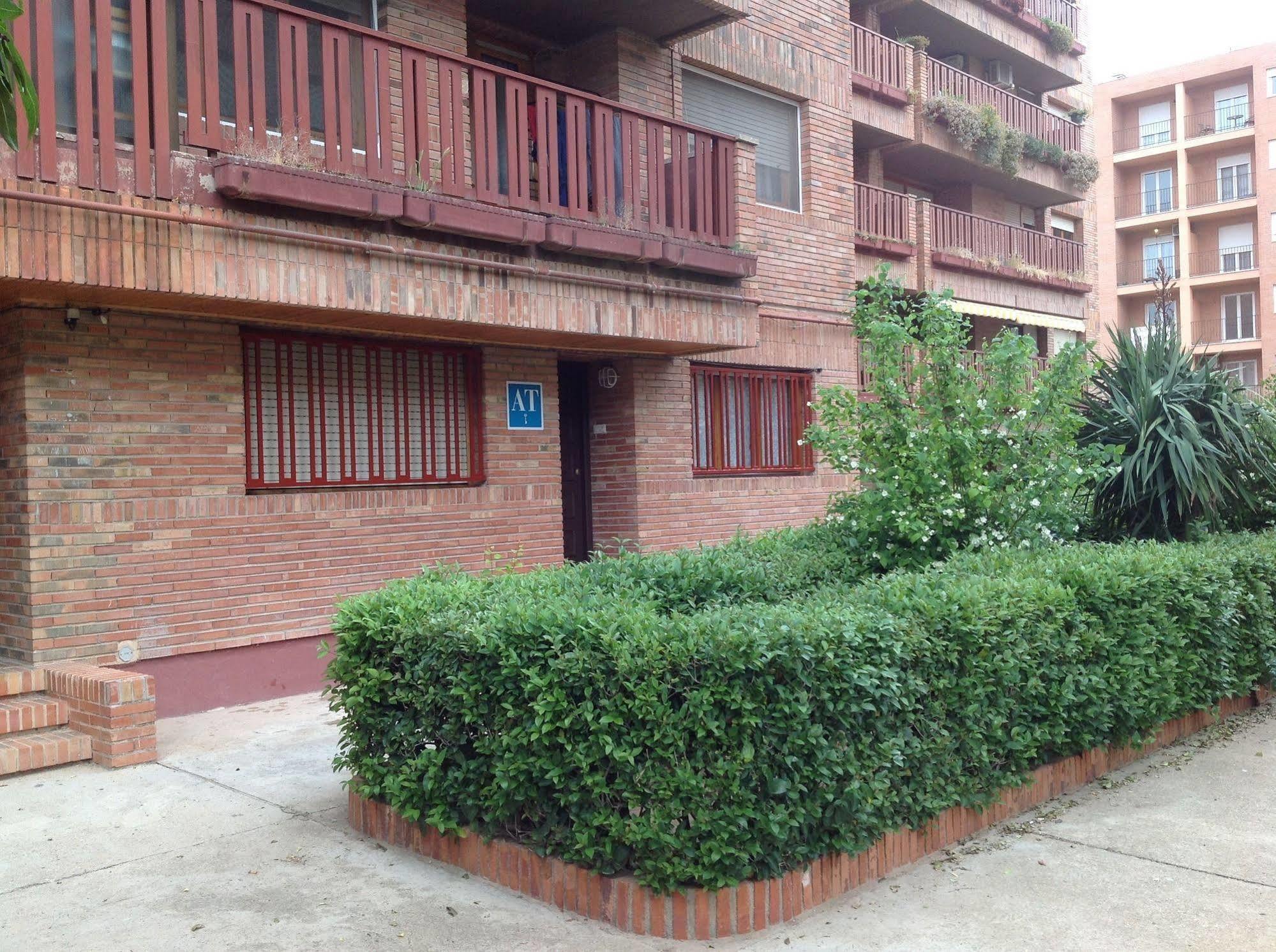 Apartamentos Alcañiz Centro Exterior foto